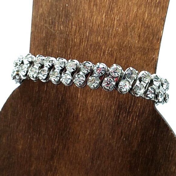 Vintage Riveted Faceted Prong Set Rhinestone Expansion Bracelet - Picture 1 of 16